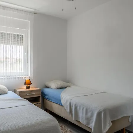 Simek Apartment *